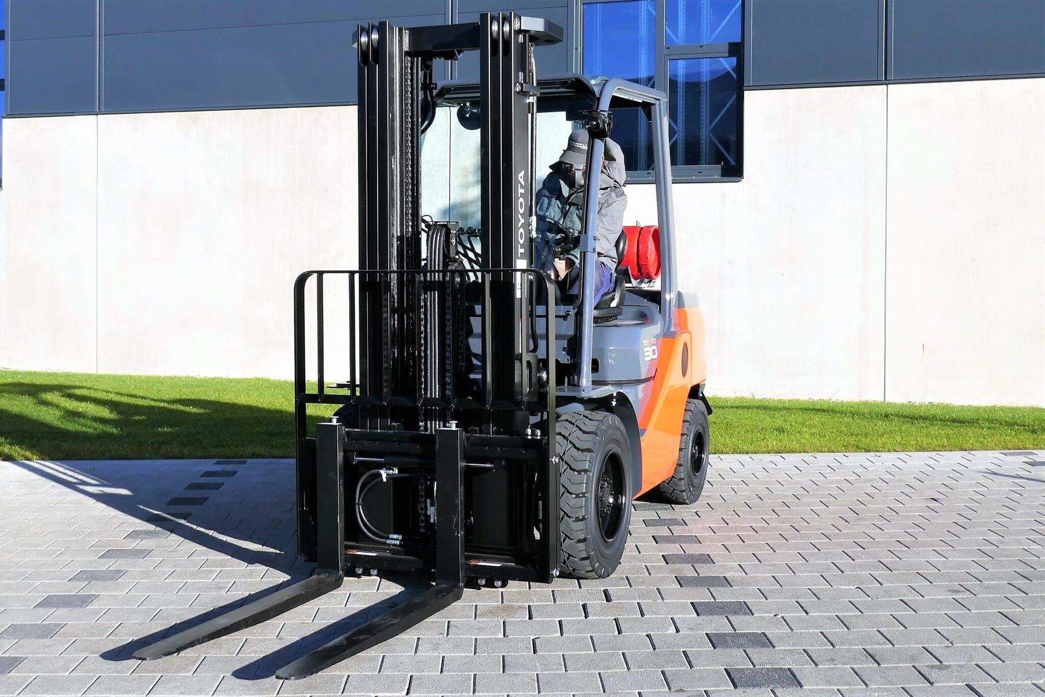 Acheter un chariot élévateur à gaz Efficacité et polyvalence chez — free download